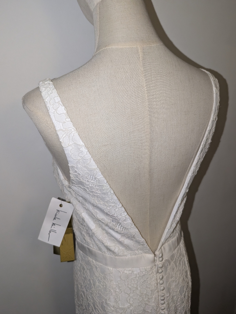 Lace Nicole Miller Mermaid Bridal Gown with Sweetheart Neckline - Picture 11 of 16